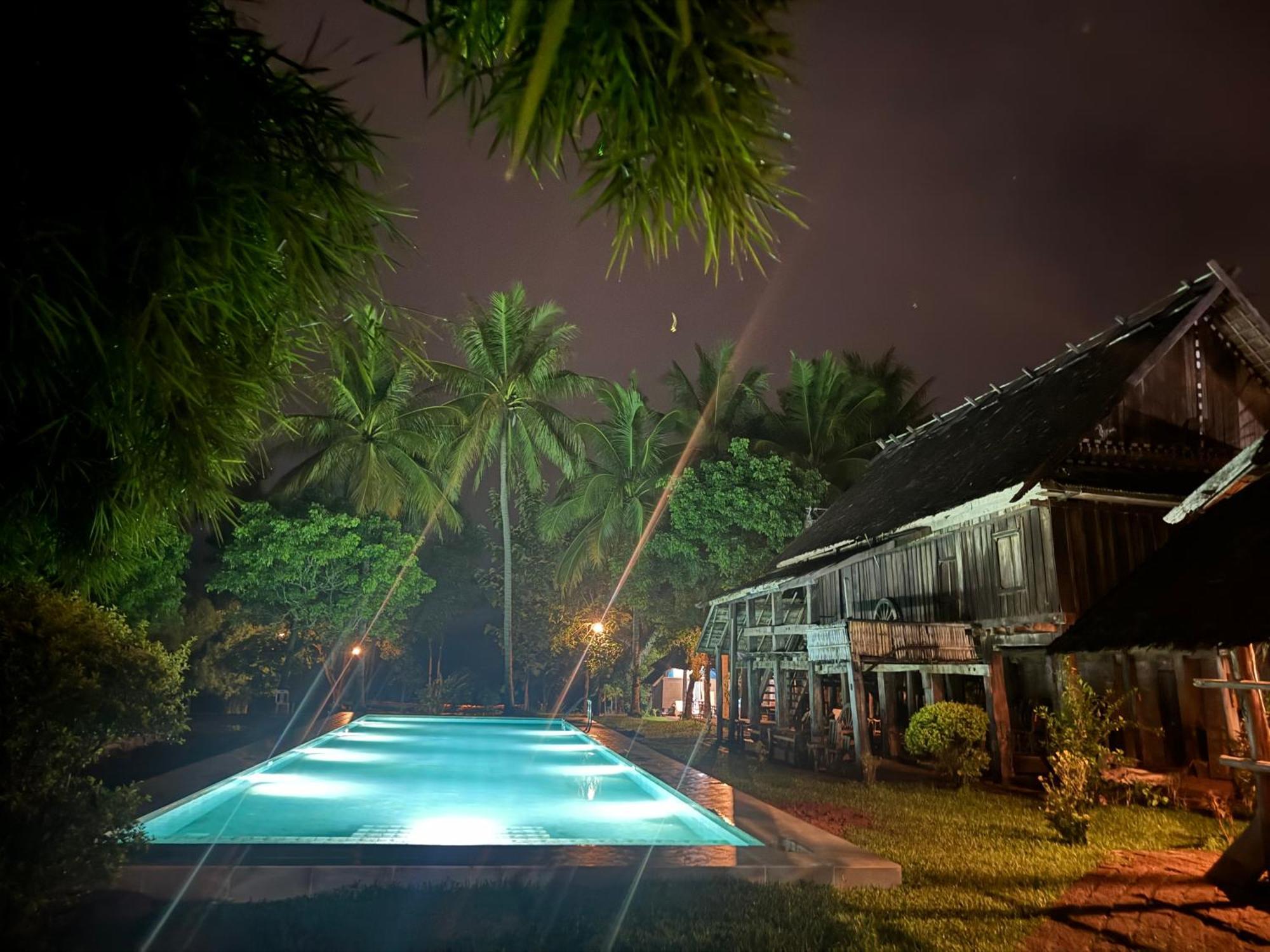 On The Mekong Resort Luang Prabang Luaran gambar
